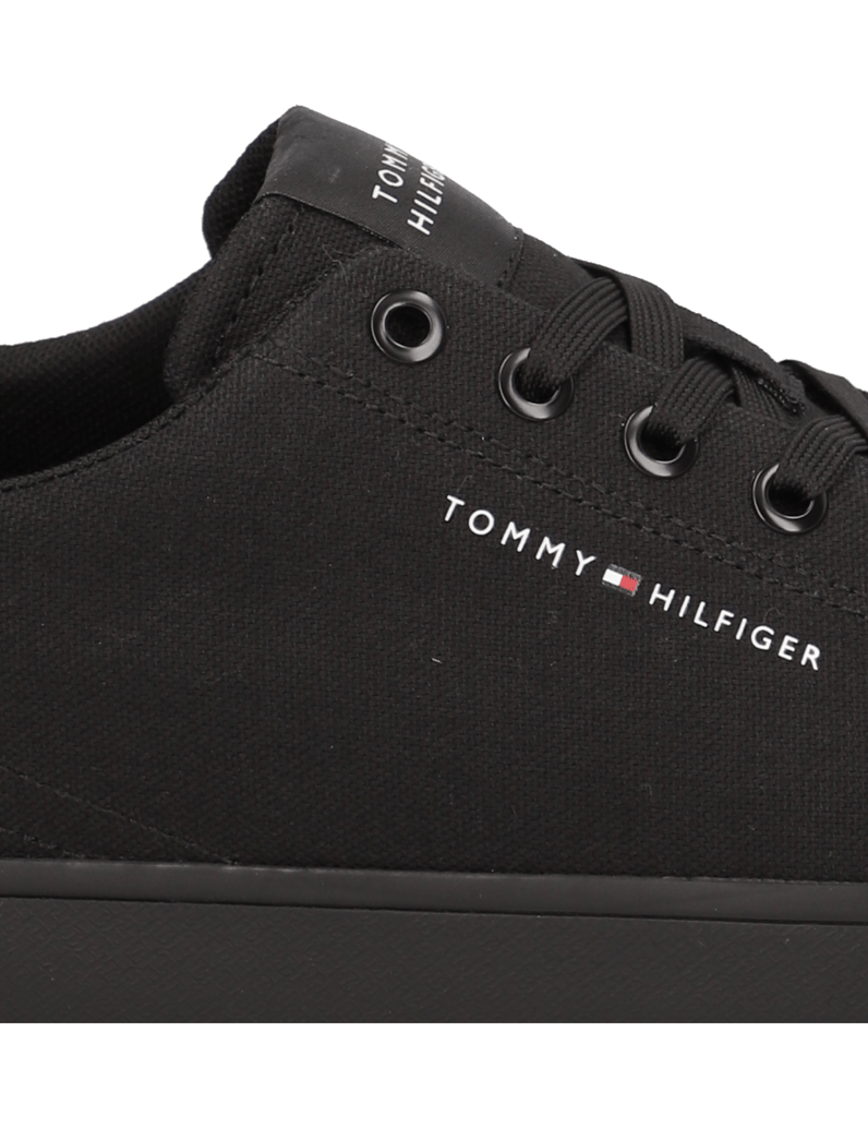 Tommy-Hilfiger-TH-HI-VULC-LOW-CANVAS-schwarz