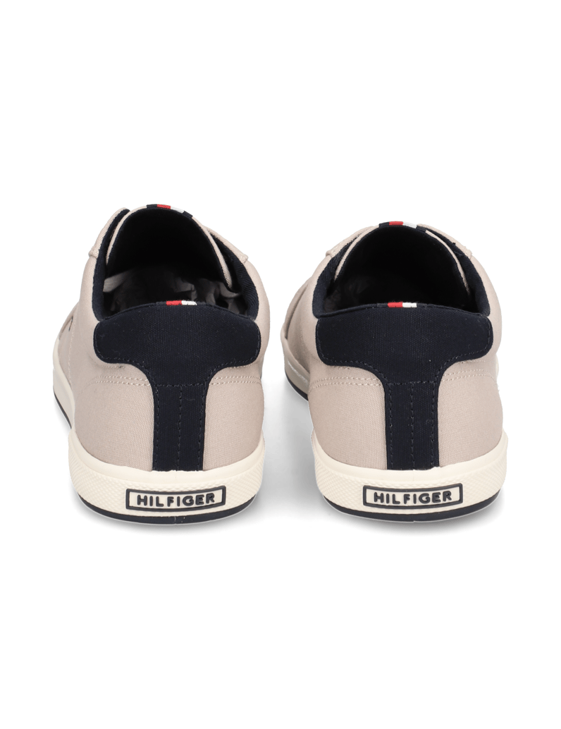 Tommy-Hilfiger-ICONIC-LONG-LACE-SNEAKER-beige