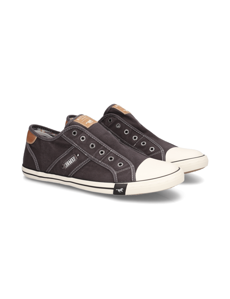 Mustang-Textil-Slipper-sportiv-schwarz