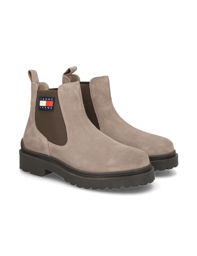 Tommy-Hilfiger-TJM-CHELSEA-SUEDE-beige