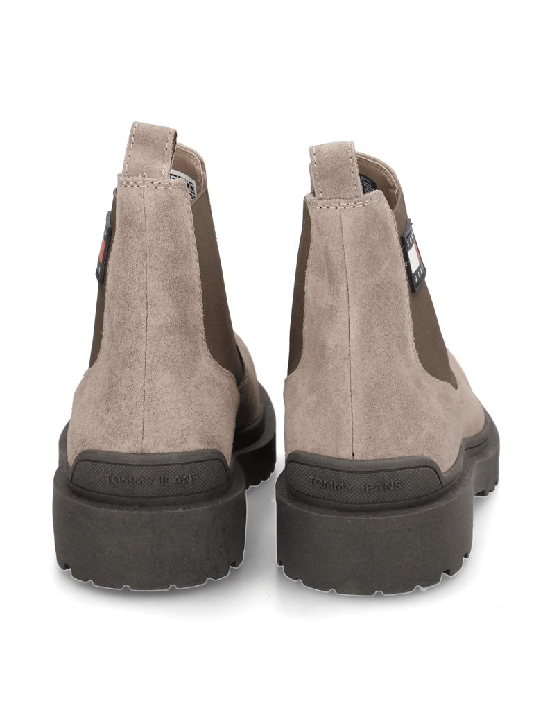 Tommy-Hilfiger-TJM-CHELSEA-SUEDE-beige