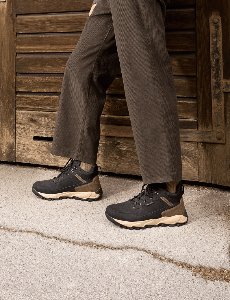 Pat-Calvin-Sneaker-Mid-Cut-schwarz