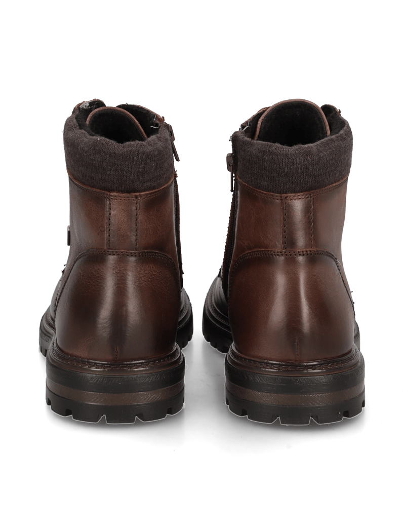 Pat-Calvin-Boot-braun