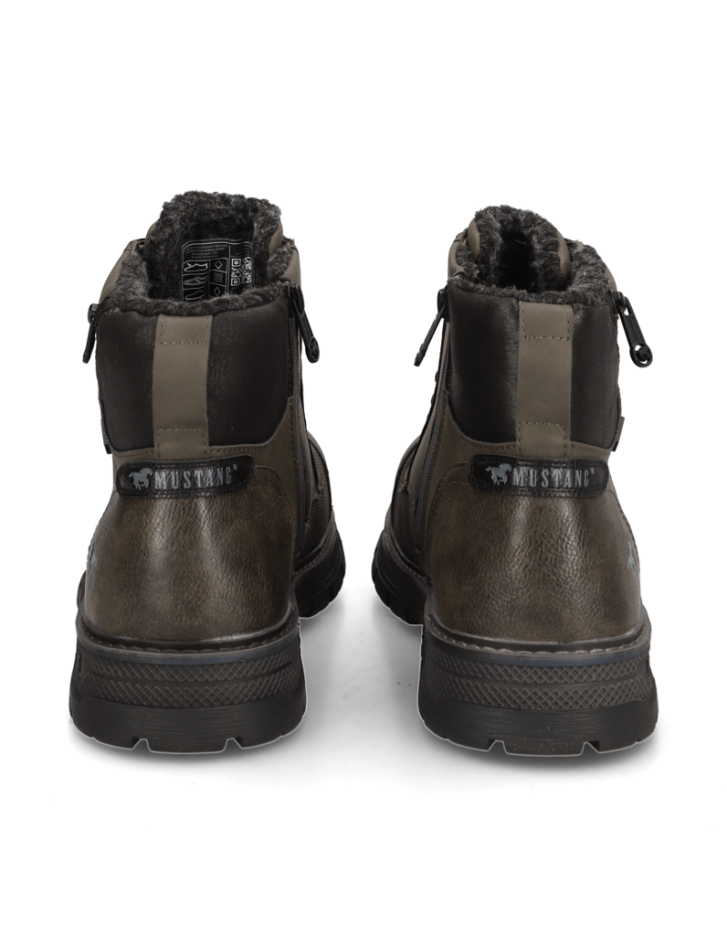 Mustang-Boot
