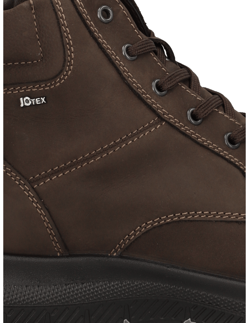 Jomos-Boot-braun