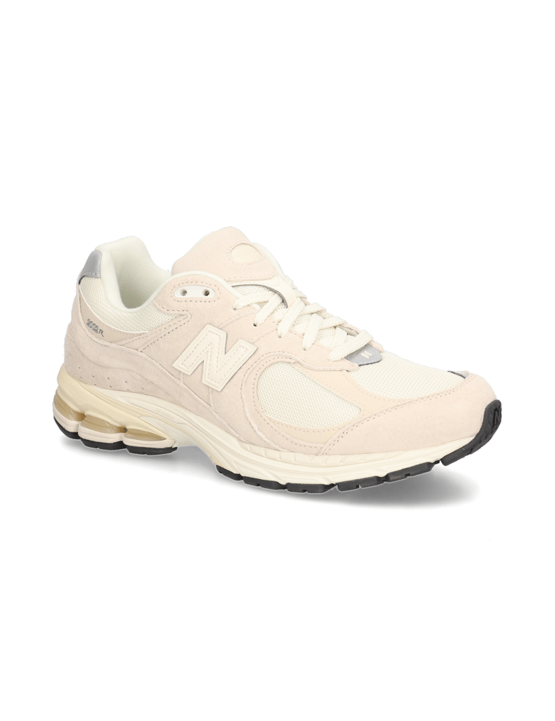New-Balance-M2002-beige