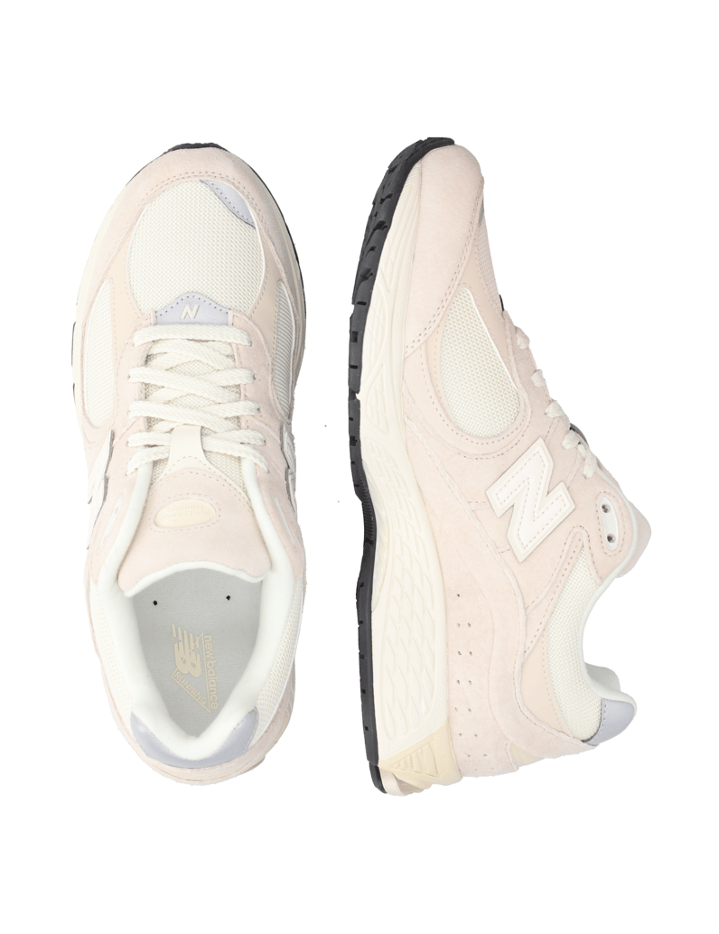 New-Balance-M2002-beige