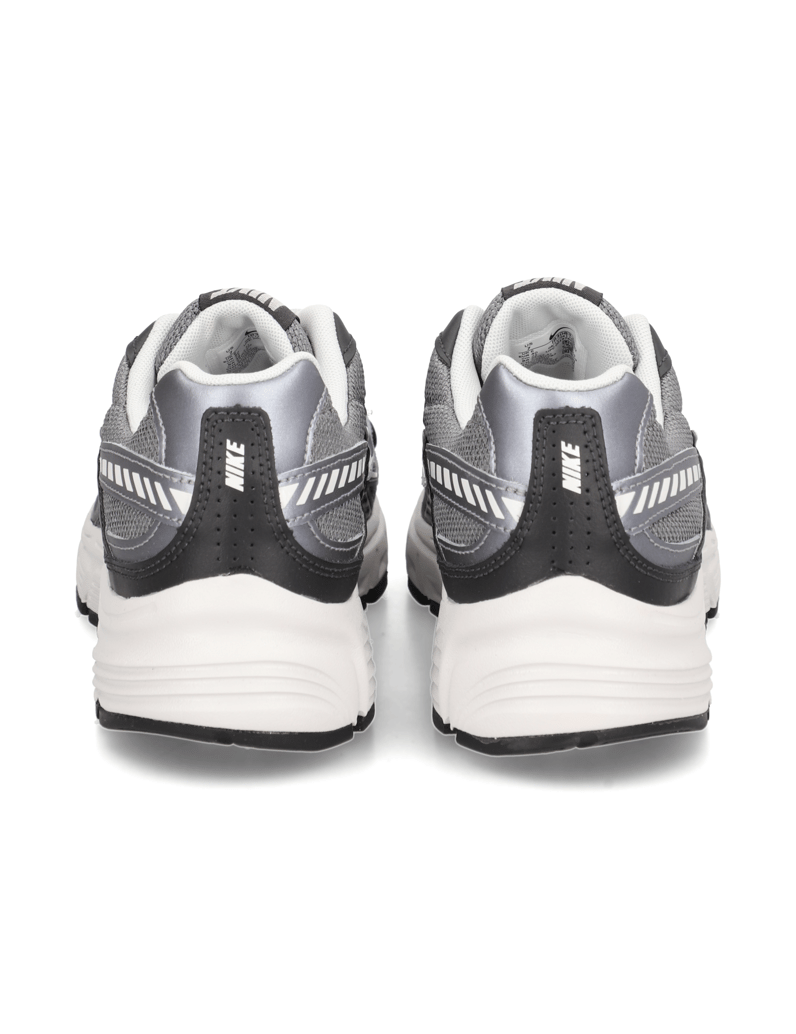 Nike-NIKE-INITIATOR-grau