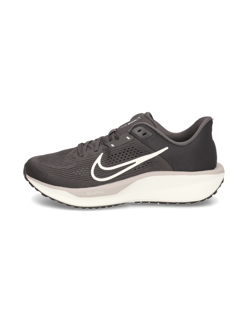 Nike Quest 6