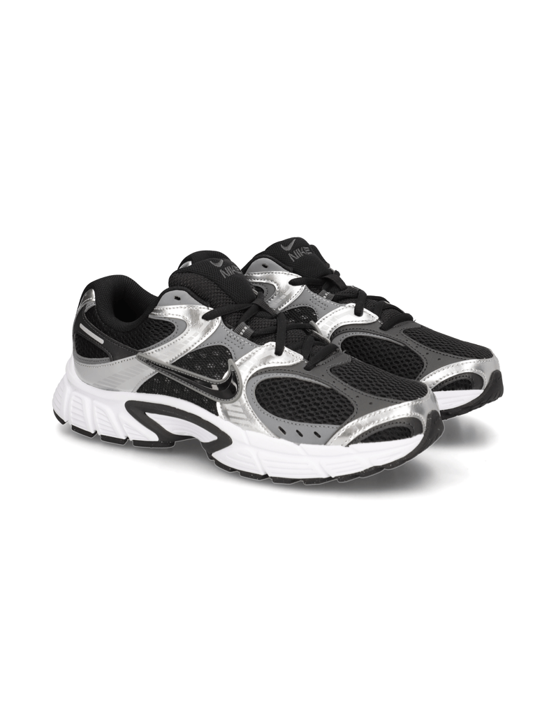 Nike-NIKE-V5-RNR-grau