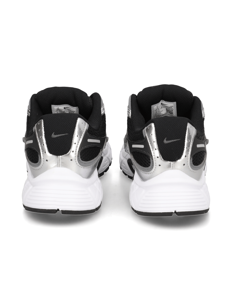 Nike-NIKE-V5-RNR-grau
