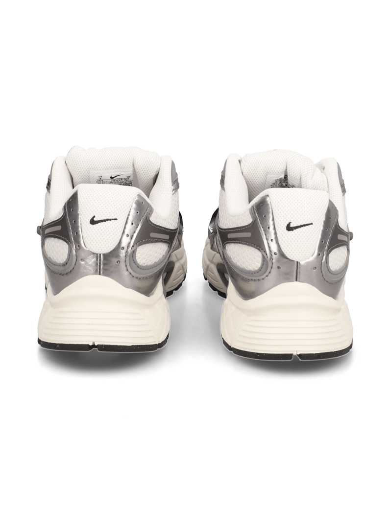 Nike-Nike-V5-RNR-grau