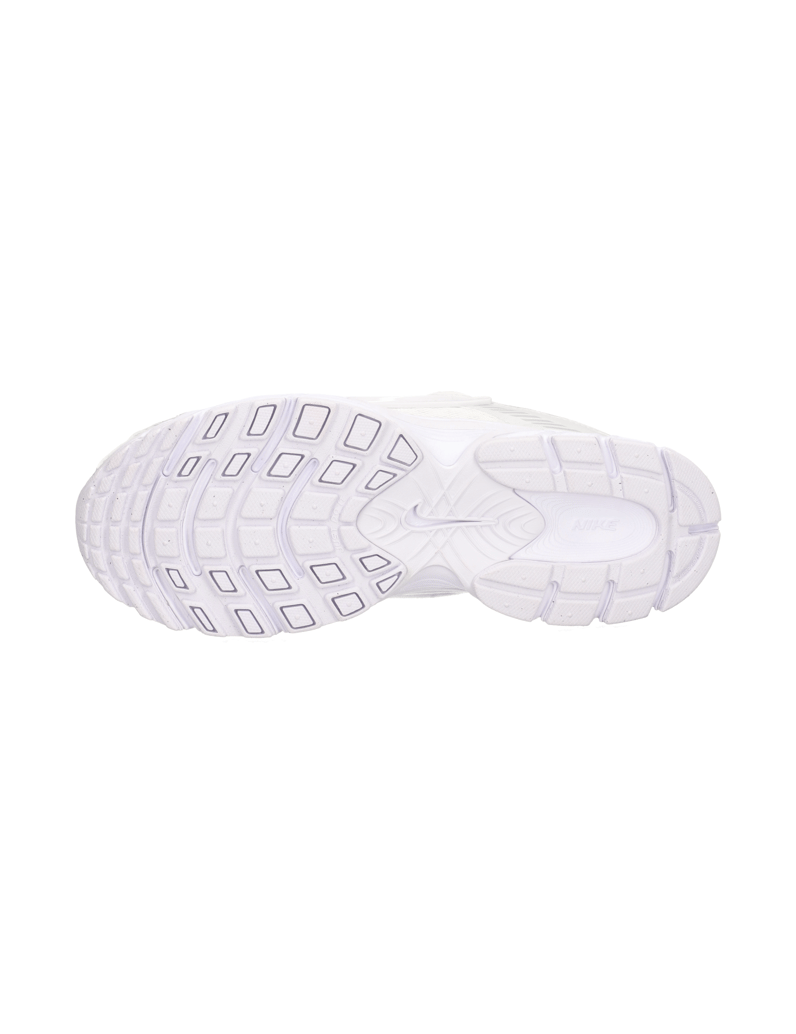 Nike-NIKE-V5-RNR-grau
