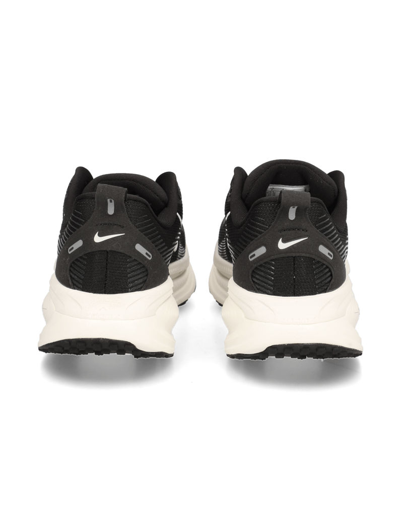 Nike-NIKE-VOMERO-18-schwarz