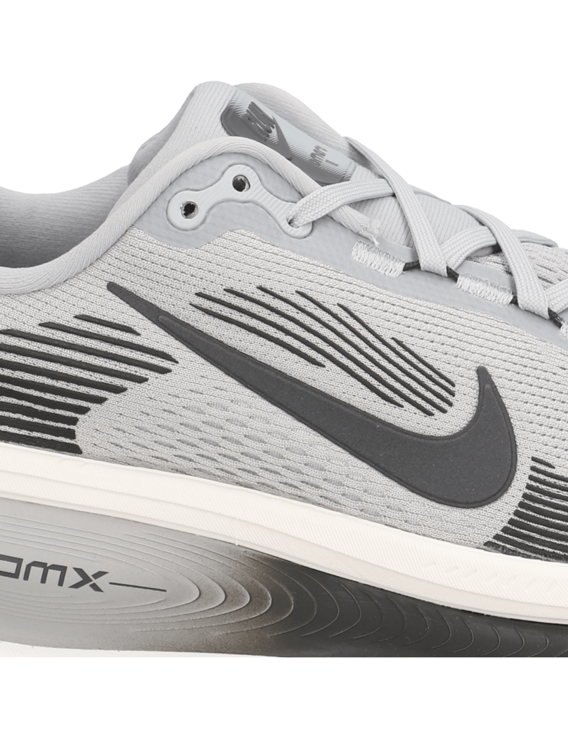 Nike-Nike-Vomero-18-weiss