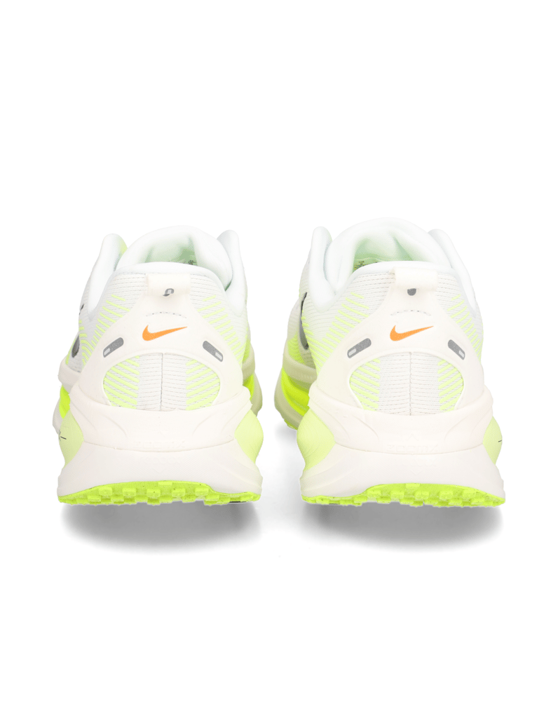 Nike-Nike-Vomero-18-weiss
