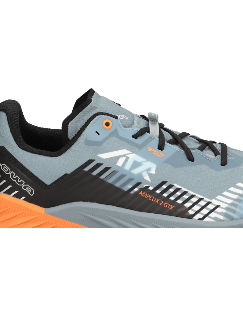 LOWA-AMPLUX-2-GTX-blau