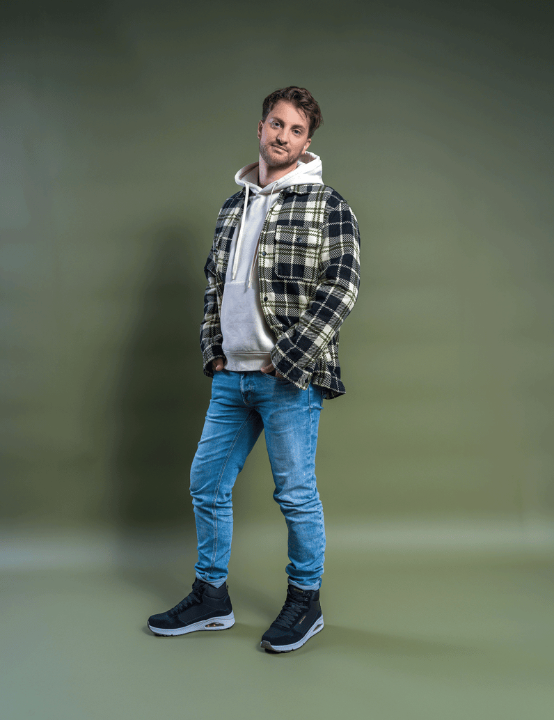 Skechers-UNO-schwarz