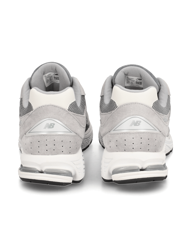 New-Balance-2002R-grau