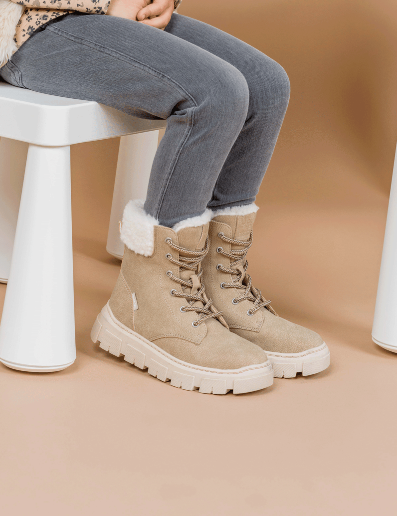 U&ME-Boot-beige