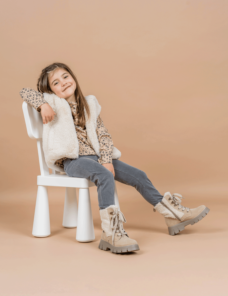 U&ME-Boot-beige