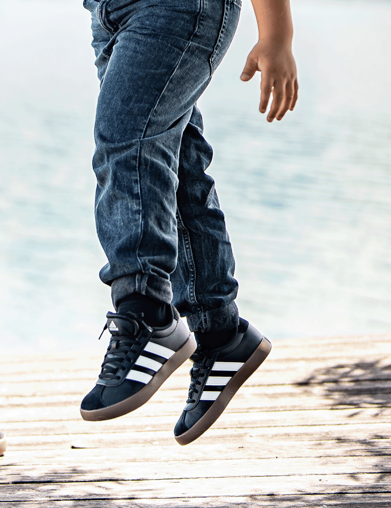 Adidas-VL-COURT-schwarz