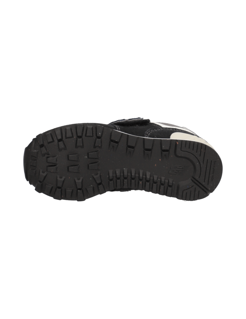 New-Balance-PV574QRB-schwarz