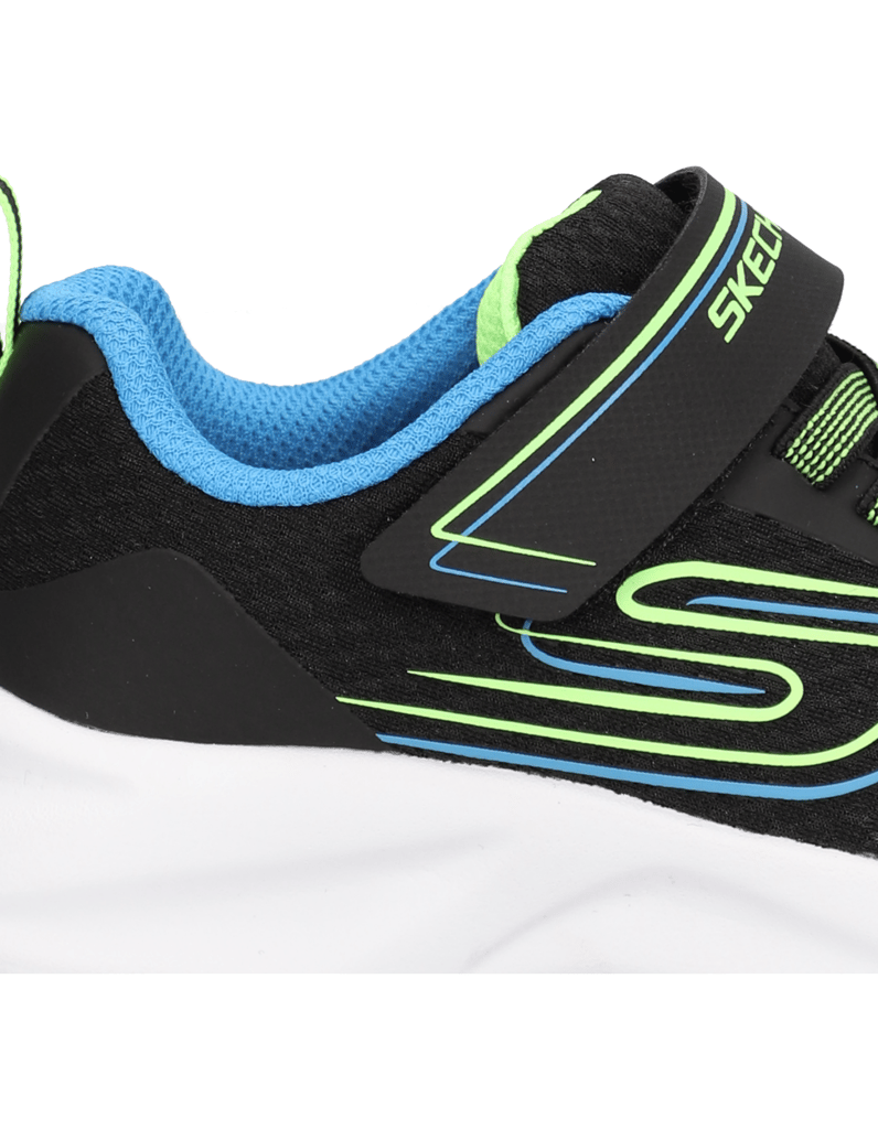 Skechers-DYNAMATIC---SWIFT-TREAD-schwarz