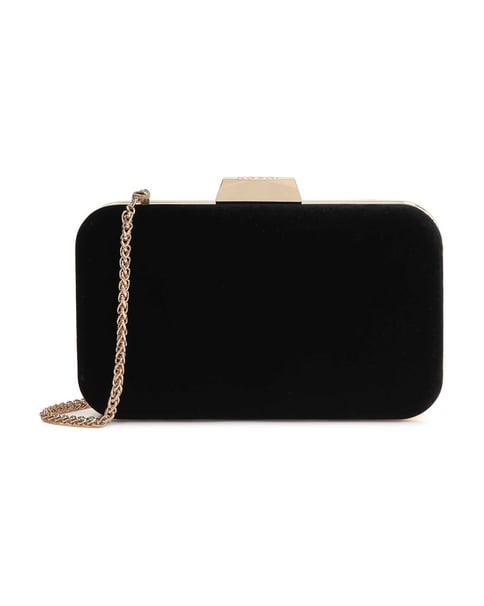 Abend-Clutch-Tasche an einer goldenen Kette