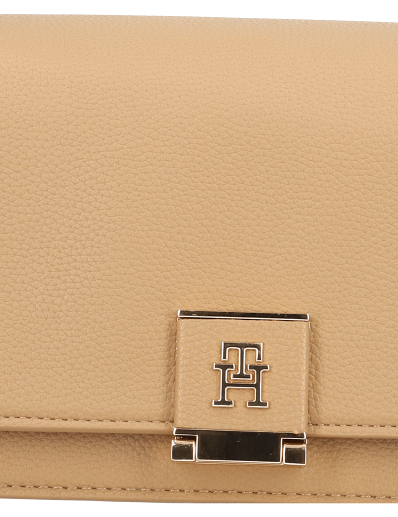 Tommy-Hilfiger-TH-HER-MED-CROSSOVER-cognac