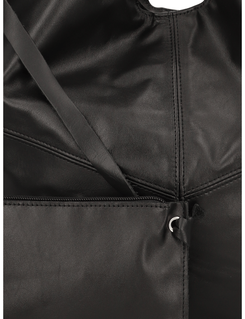 Pat-Calvin-Shopper-gold