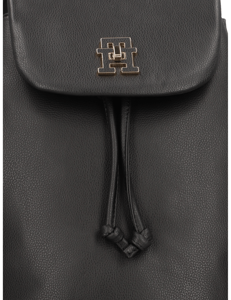 Tommy-Hilfiger-TH-MODERN-BACKPACK-schwarz