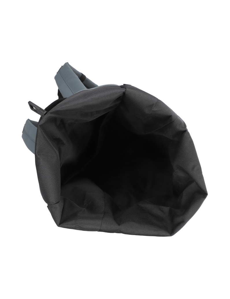 RAINS-Rolltop-Rucksack-Large-W3-blau