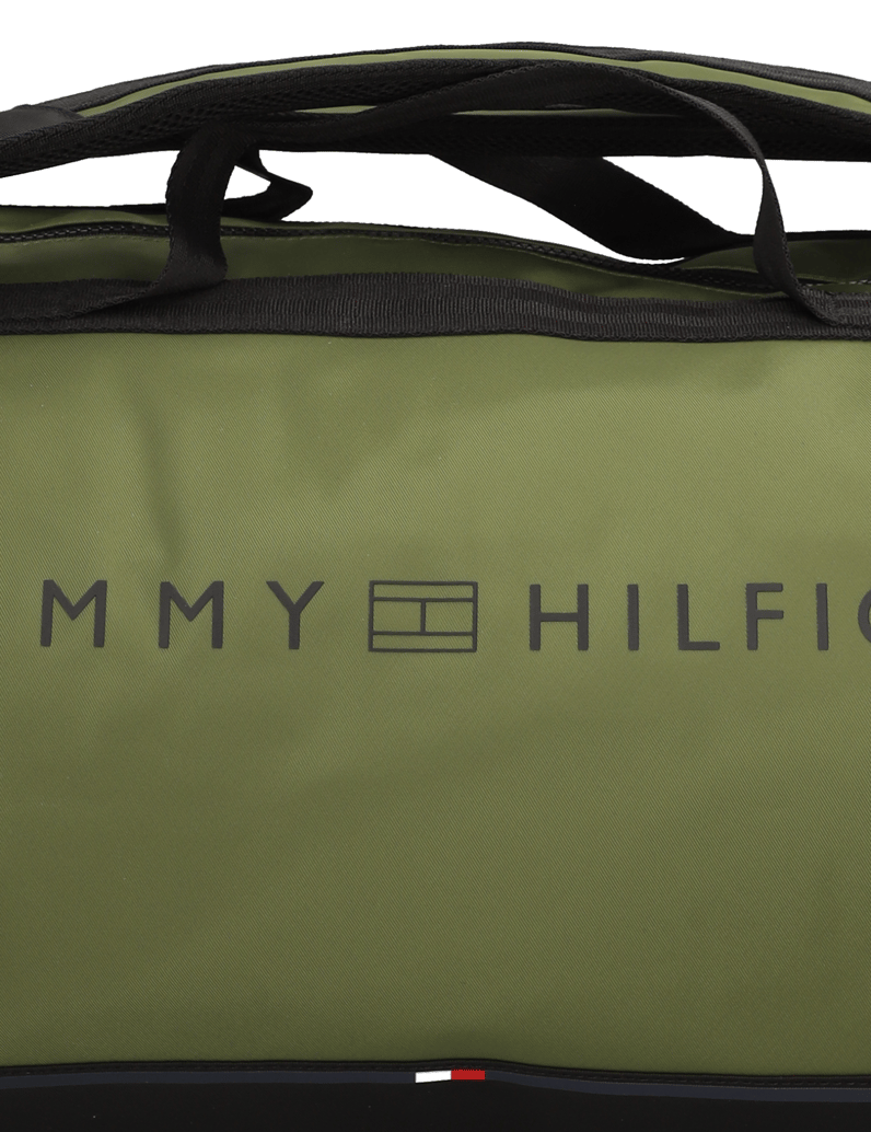 Tommy-Hilfiger-TH-URBAN-ESSENTIAL-BARREL-BAG