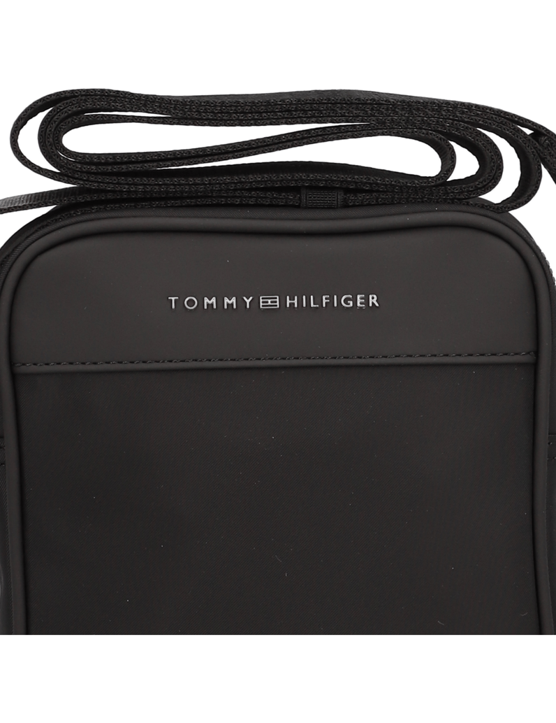 Tommy-Hilfiger-TH-REPREVE-MINI-REPORTER-schwarz