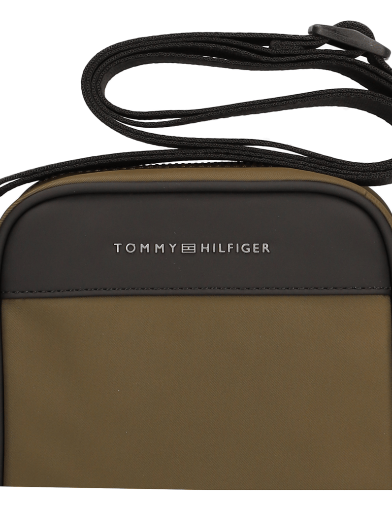 Tommy-Hilfiger-TH-REPREVE-MINI-REPORTER-schwarz