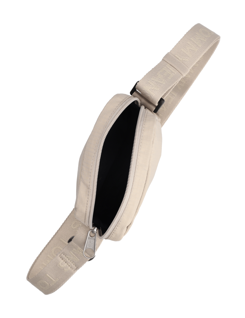 Tommy-Jeans-TJM-ESS-DAILY-RIPSTOP-REPORTER-beige