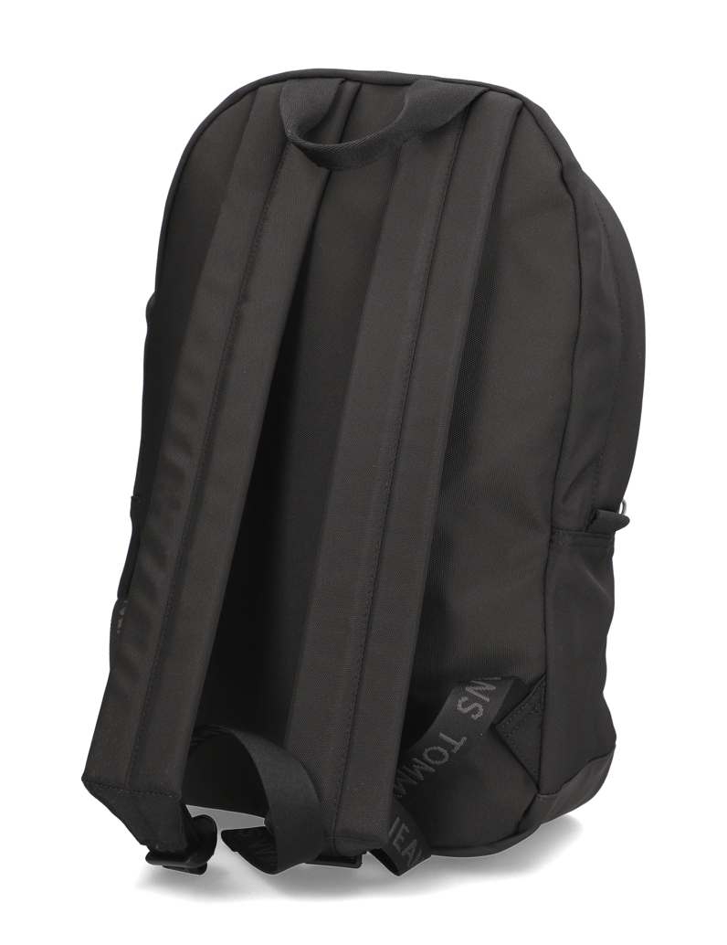 Tommy-Jeans-TJM-ESS-DAILY-DOME-BACKPACK-schwarz