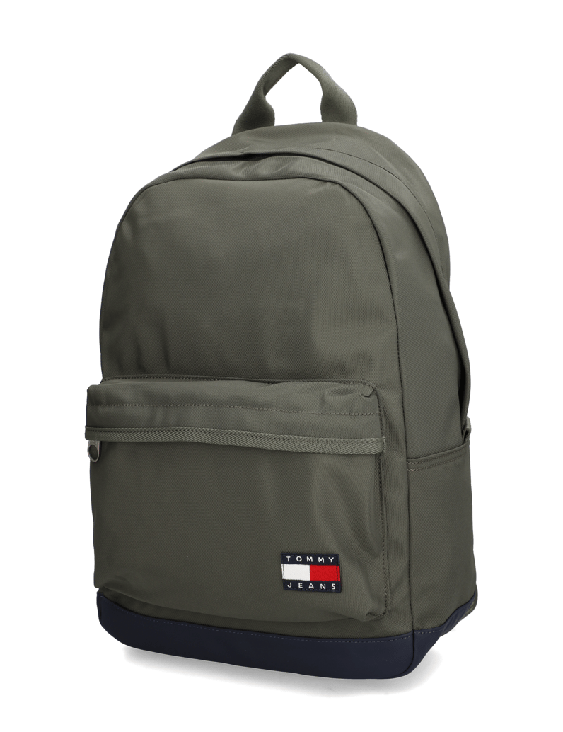 Tommy-Jeans-TJM-ESS-DAILY-DOME-BACKPACK-schwarz