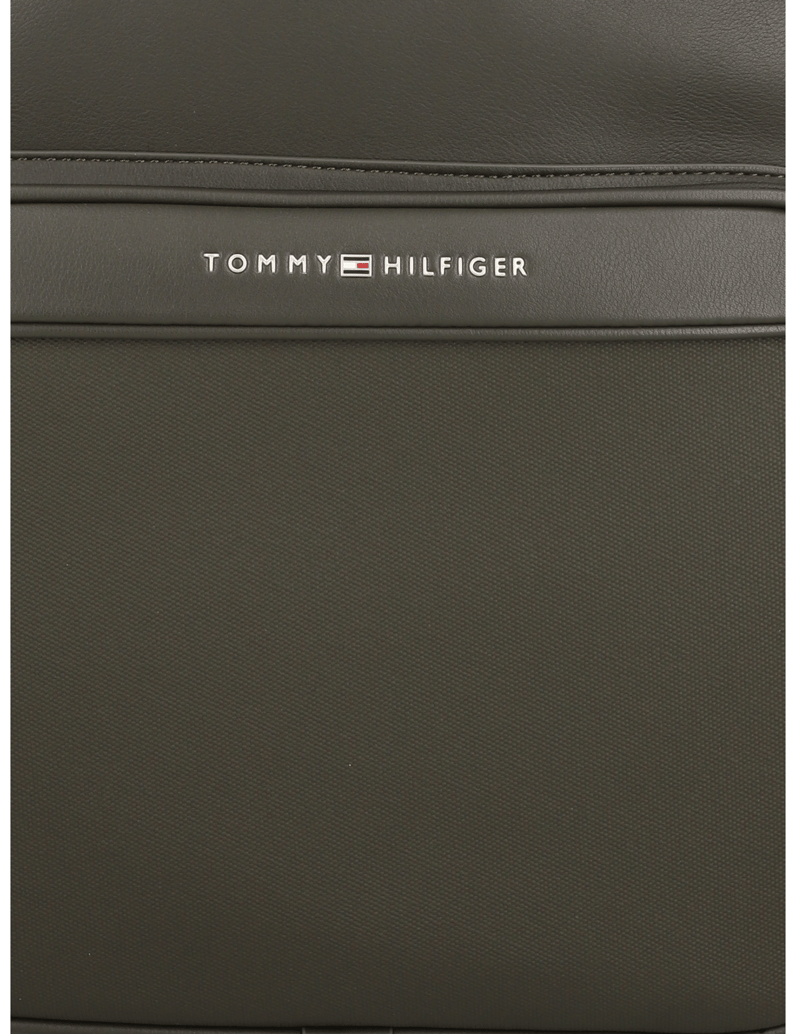 Tommy-Hilfiger-TH-FOUNDATION-BACKPACK-schwarz