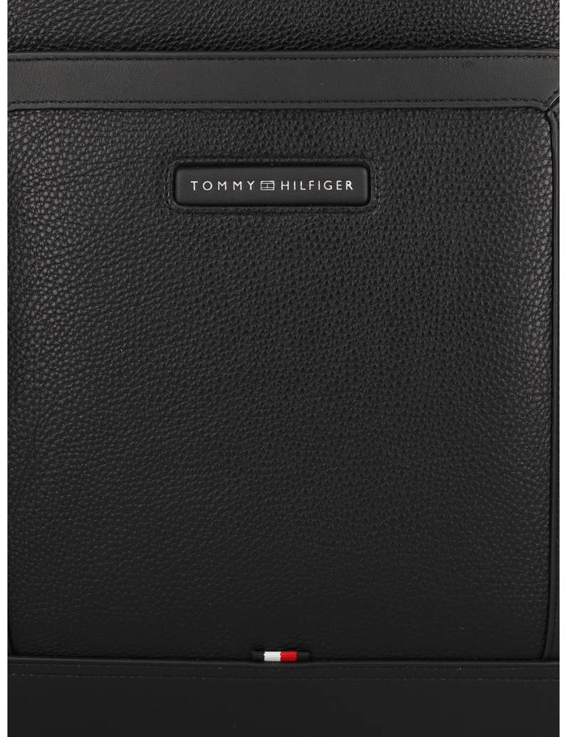 Tommy-Hilfiger-TH-CENTRAL-BACKPACK-schwarz