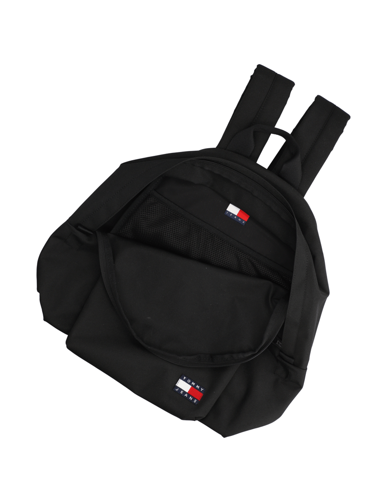 Tommy-Jeans-TJM-ESS-DAILY-DOME-BACKPACK-schwarz