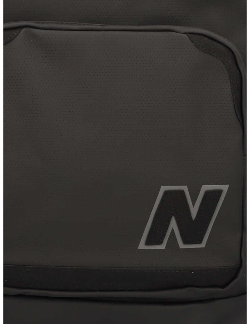 New-Balance-LEGACY-BACKPACK-grau