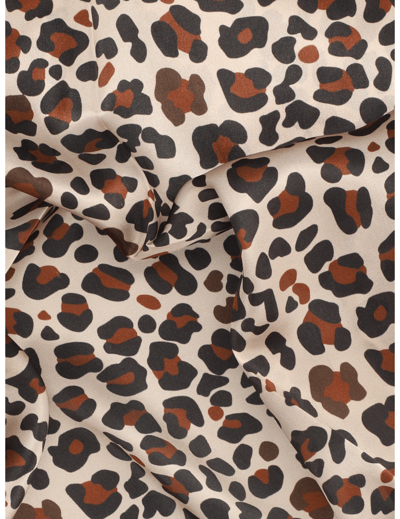 Kate-Gray-BANDANA-SEIDE-LEO-PRINT-beige