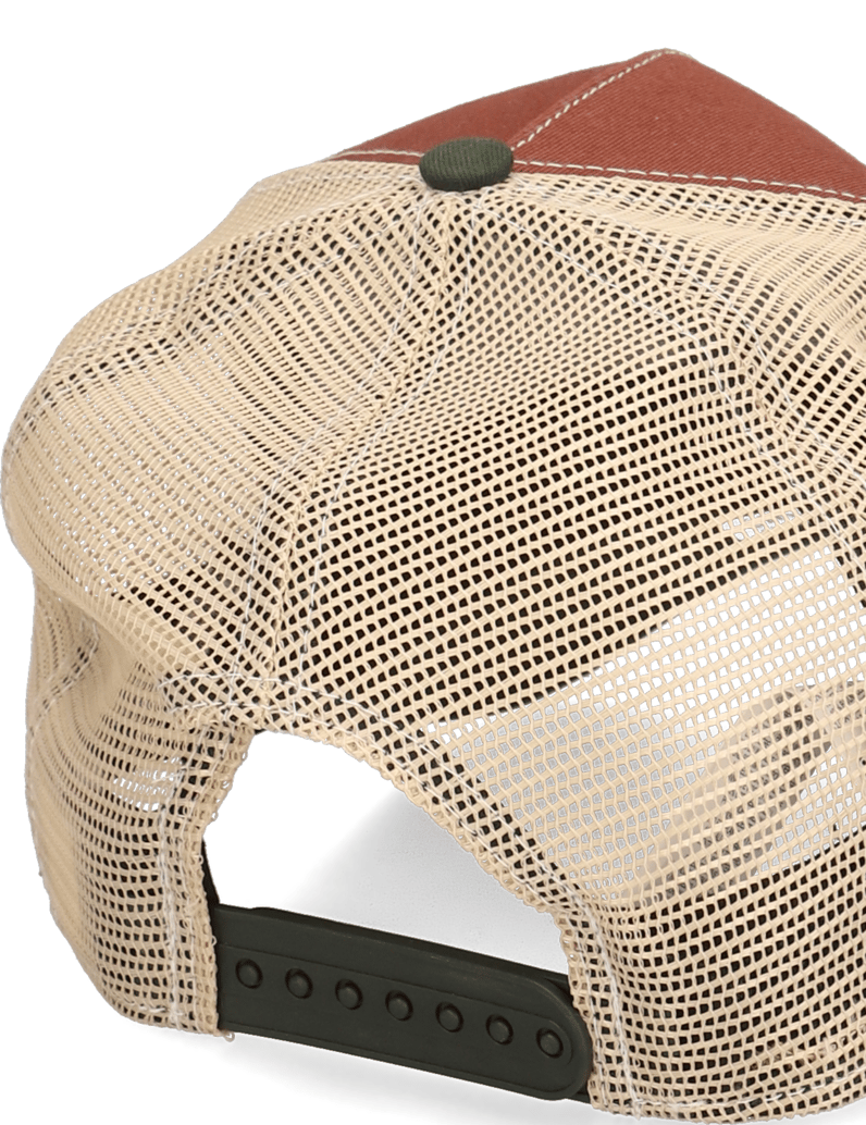 NEW-ERA-ANIMAL-PATCH-TRUCKER-braun