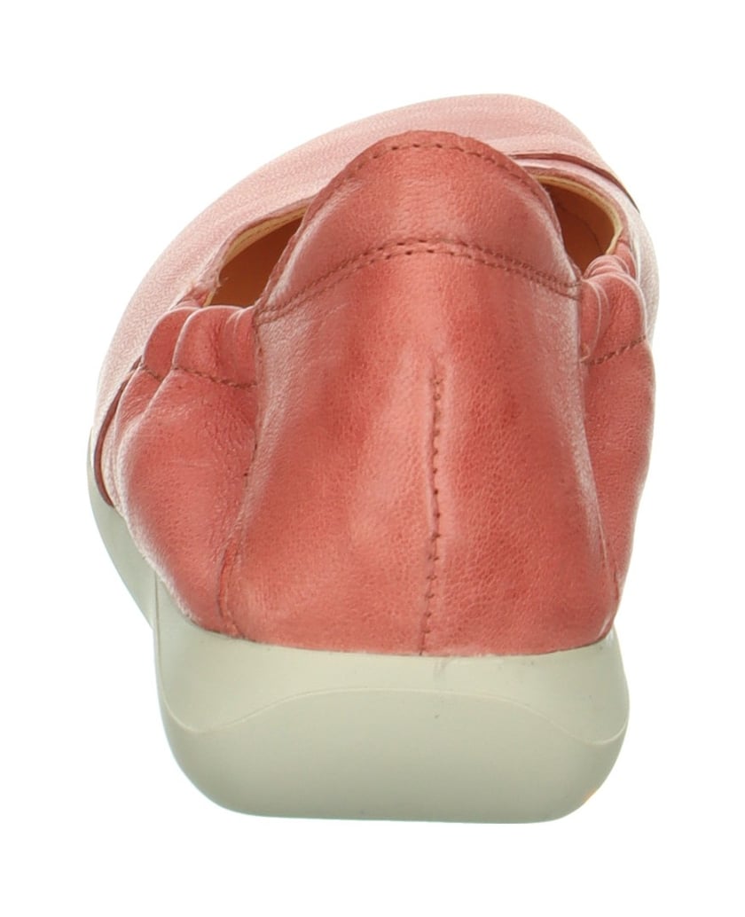 Think-Ballerina-OPUA-rosa