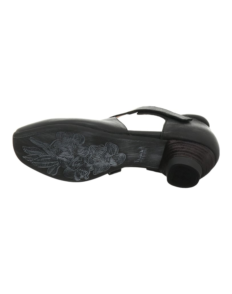 Think-Pumps-AIDA-schwarz