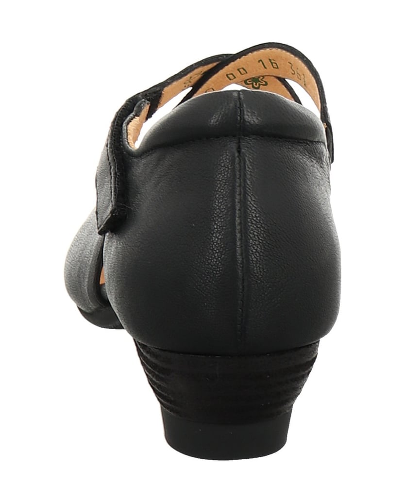 Think-Pumps-AIDA-schwarz