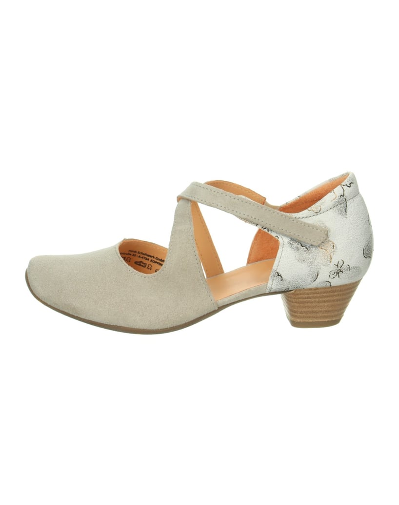 Think-Pumps-AIDA-schwarz