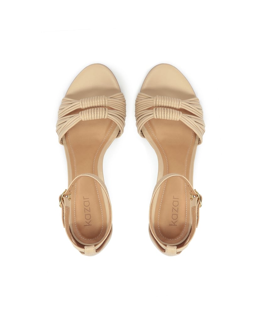 Kazar-Beige-Stiletto-Sandalen-mit-einem-Schnürchen-um-den-Knöchel-beige
